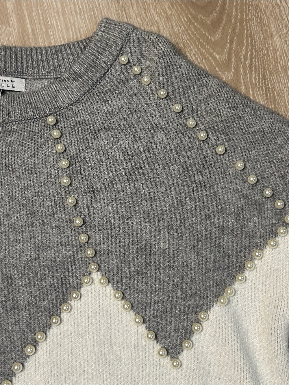 Cezele Pearl Beaded Embellishment Oversized Color Block Sweater sz Small - Picture 7 of 7